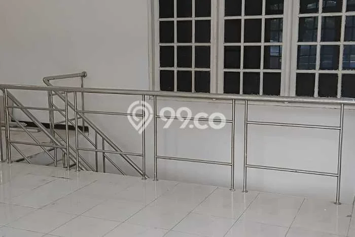 Gudang bagus disewakan di Cipondoh Tangerang dengan LB 950m2 harga sewa terbaik Gudang bagus disewakan di Cipondoh Tangerang dengan LB 950m2 harga sewa terbaik