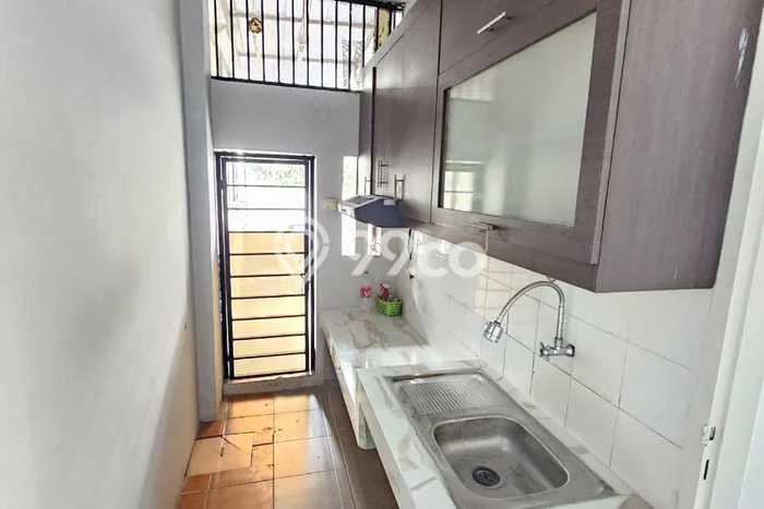 Hunian Cantik Modern Lb 55m2 di Serpong Utara, Tangerang Selatan Hunian Cantik Modern Lb 55m2 di Serpong Utara, Tangerang Selatan