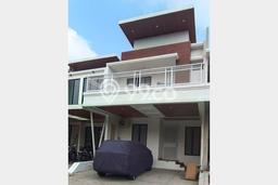 Rumah Strategis Minimalis Lb 150m2 di Cimanggis, Depok Rumah Strategis Minimalis Lb 150m2 di Cimanggis, Depok