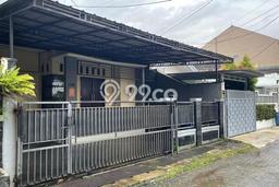 Hunian Cantik Modern Lb 200m2 di Ciputat, Tangerang Selatan Hunian Cantik Modern Lb 200m2 di Ciputat, Tangerang Selatan