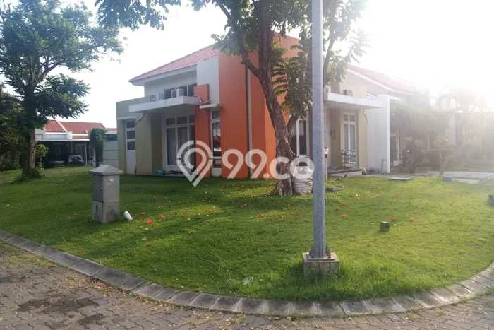 Ready to Use! Luxury House LT 252m2 Desain Elegan di Graha Padma Ready to Use! Luxury House LT 252m2 Desain Elegan di Graha Padma