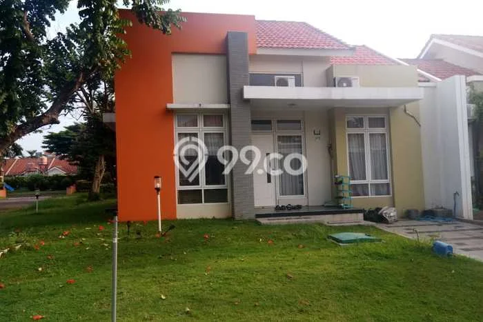 Ready to Use! Luxury House LT 252m2 Desain Elegan di Graha Padma Ready to Use! Luxury House LT 252m2 Desain Elegan di Graha Padma