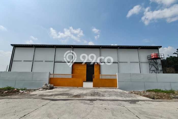 Gudang Komersial Disewakan di Ngaliyan Semarang Luas 1350m2 Gudang Komersial Disewakan di Ngaliyan Semarang Luas 1350m2