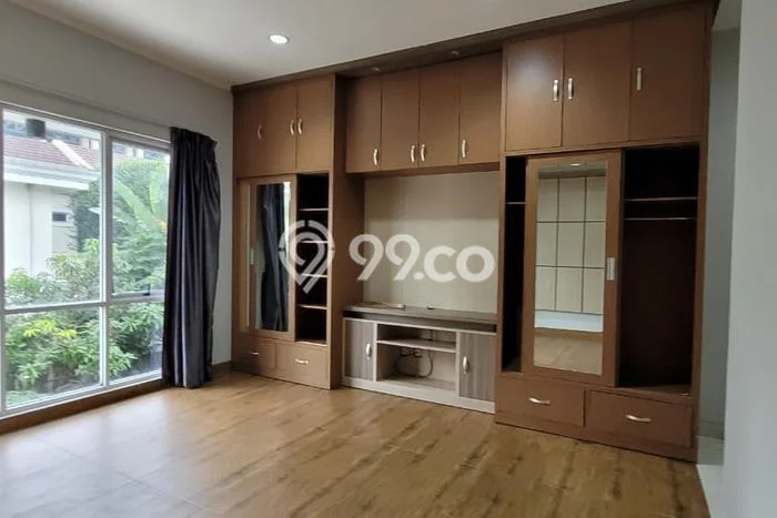 Rumah Disewakan Tangerang LT 350m2 LB 300m2 Kawasan BSD City Rumah Disewakan Tangerang LT 350m2 LB 300m2 Kawasan BSD City
