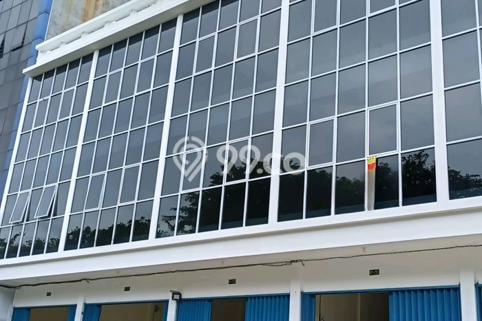 Ruko untuk Disewa di Pusat Jakarta Barat Luas Bangunan 124m2 Ruko untuk Disewa di Pusat Jakarta Barat Luas Bangunan 124m2