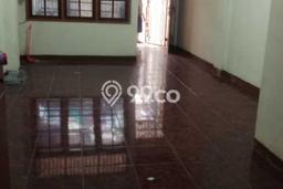 Disewakan! Rumah 3 Kamar Tidur &
2 Kamar Mandi di Jelambar, Jakarta Barat Disewakan! Rumah 3 Kamar Tidur &
2 Kamar Mandi di Jelambar, Jakarta Barat