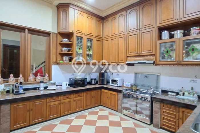 For Sale! Luxury House LT 500m2 Desain Elegan di Kedoya Garden For Sale! Luxury House LT 500m2 Desain Elegan di Kedoya Garden