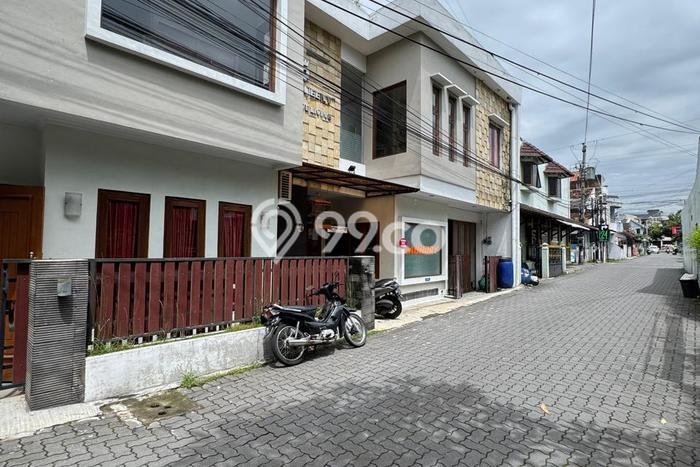 Kost untuk Dijual di Condong Catur Punya 11 Kamar Kost untuk Dijual di Condong Catur Punya 11 Kamar