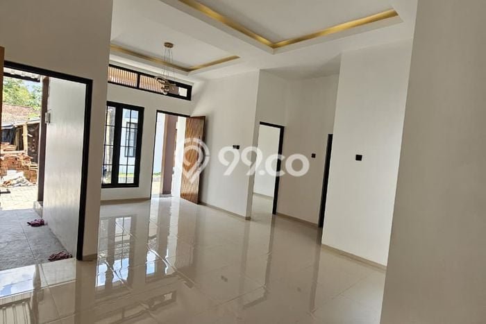 Rumah Luas Asri 3 KT Siap Huni di Sleman Yogyakarta Rumah Luas Asri 3 KT Siap Huni di Sleman Yogyakarta