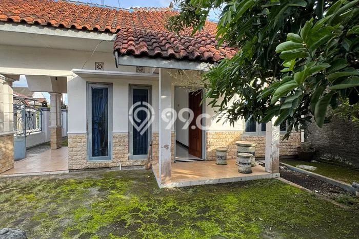 Rumah Strategis Minimalis Lb 200m2 di Depok, Sleman Rumah Strategis Minimalis Lb 200m2 di Depok, Sleman