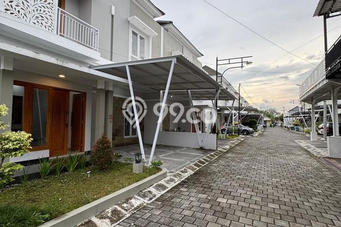 For Sale Rumah 3 Kamar Lokasi Ideal Nyaman dan Strategis di Godean For Sale Rumah 3 Kamar Lokasi Ideal Nyaman dan Strategis di Godean