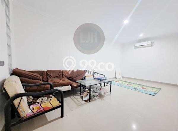 LOKASI PREMIUM! Rumah area Lubuk Baja, 3 KM, Area Strategis, LT 144m2m² LB 208m2m² LOKASI PREMIUM! Rumah area Lubuk Baja, 3 KM, Area Strategis, LT 144m2m² LB 208m2m²