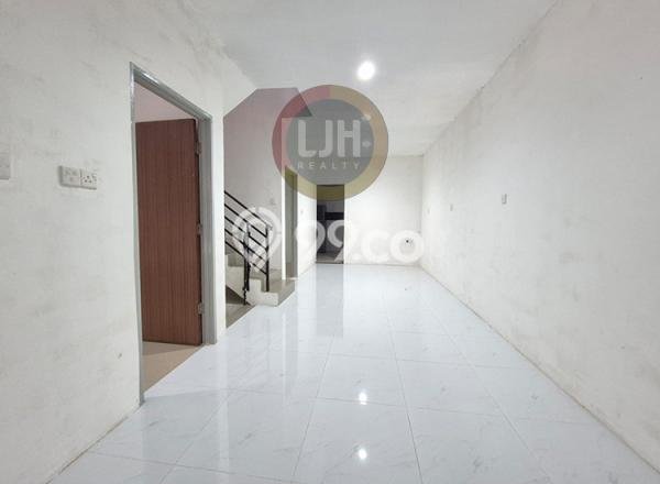 PRIME PROPERTY! Rumah di Sei Panas, 2 KM, Area Elite, LT 76m² LB 72m² PRIME PROPERTY! Rumah di Sei Panas, 2 KM, Area Elite, LT 76m² LB 72m²