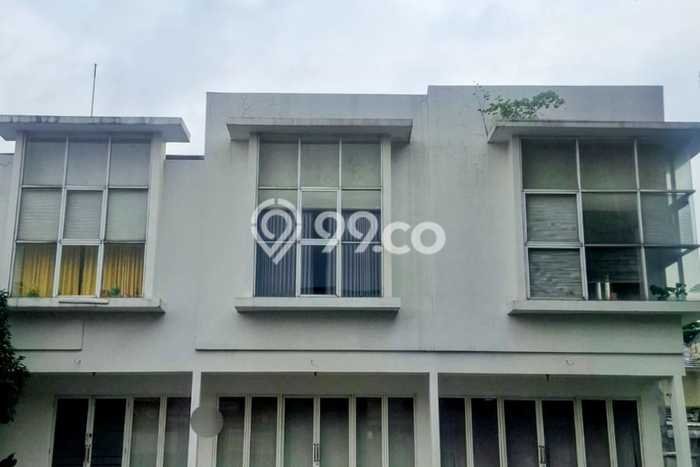 Ruko Dijual di Prime Area Jakarta Timur Luas 246m2 Ruko Dijual di Prime Area Jakarta Timur Luas 246m2