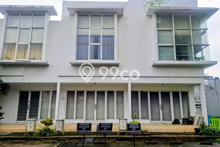 Ruko Dijual di Prime Area Jakarta Timur Luas 246m2 Ruko Dijual di Prime Area Jakarta Timur Luas 246m2