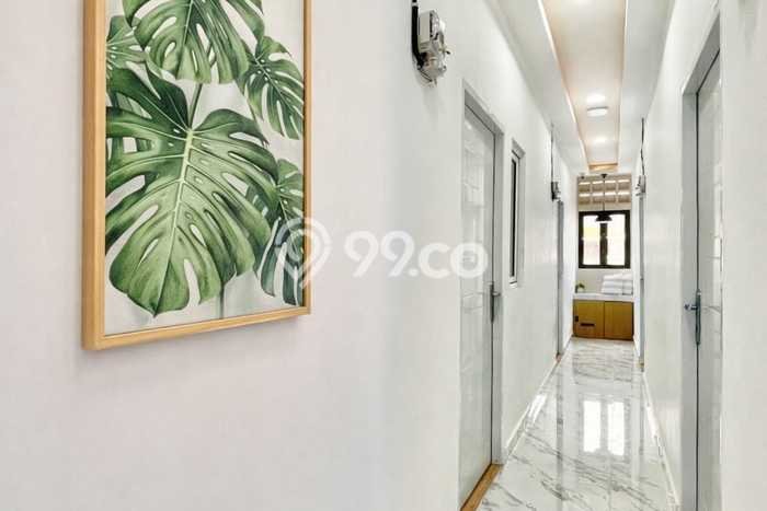 Kost Dijual di Tomang dengan 21 KT dan Luas 360m2 Kost Dijual di Tomang dengan 21 KT dan Luas 360m2