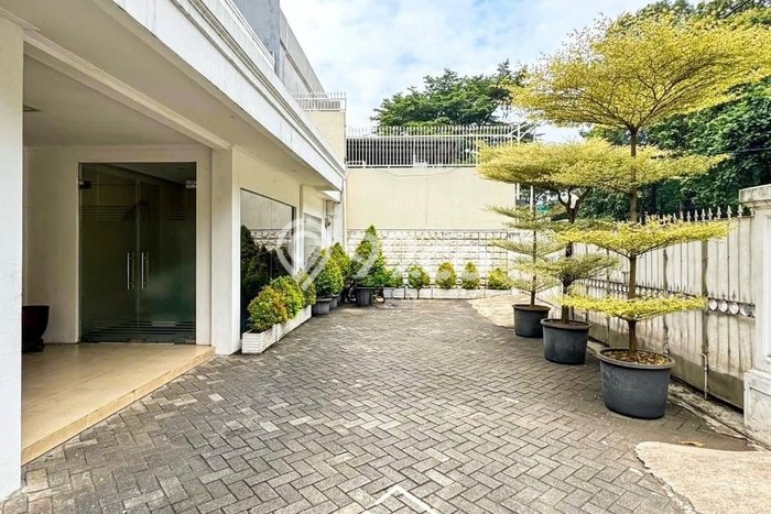 Dijual Rumah Premium dengan Fasilitas Sekitar Komplit di Kebayoran Baru, Jakarta Selatan Dijual Rumah Premium dengan Fasilitas Sekitar Komplit di Kebayoran Baru, Jakarta Selatan