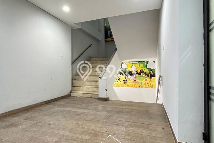 Kantor Dijual di Kebayoran Baru LT 1237m2, LB 1000m2 untuk Investasi Kantor Dijual di Kebayoran Baru LT 1237m2, LB 1000m2 untuk Investasi
