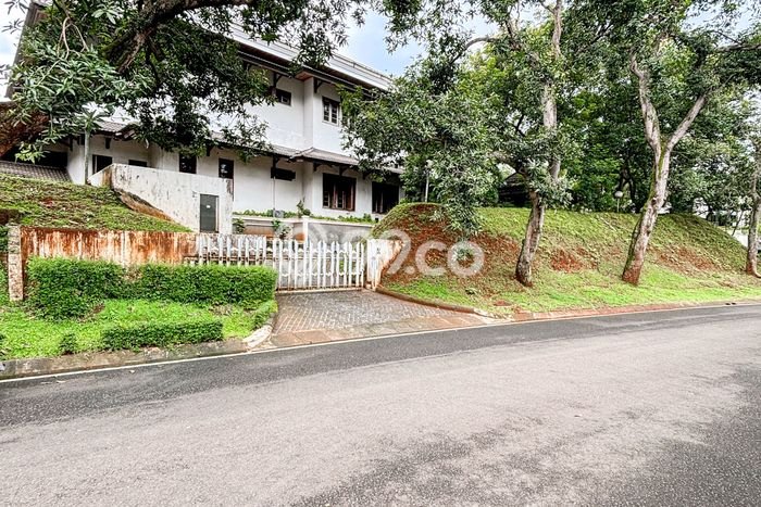 Rumah Murah LT 4090m2 di Pondok Indah Akses Mudah Rumah Murah LT 4090m2 di Pondok Indah Akses Mudah