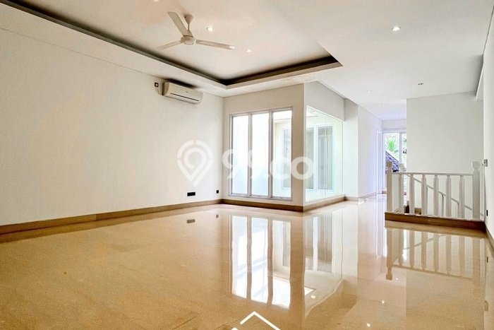 Hunian Mewah LB 408m2 Siap Huni Desain Elegan di Pejaten, Jakarta Selatan Hunian Mewah LB 408m2 Siap Huni Desain Elegan di Pejaten, Jakarta Selatan