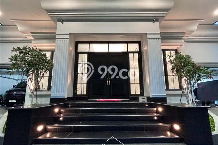 Hot Offer Hunian Mewah Ideal dan Luas di Menteng, Jakarta Pusat Hot Offer Hunian Mewah Ideal dan Luas di Menteng, Jakarta Pusat