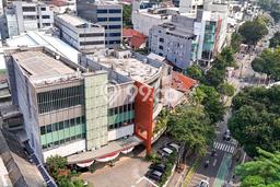 Kantor Dijual di Prime Area Jakarta Selatan Luas 2402m2 Kantor Dijual di Prime Area Jakarta Selatan Luas 2402m2