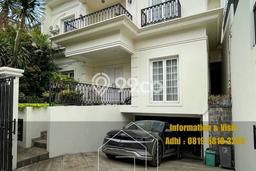 Siap Huni Rumah Mewah 4 Kamar di Kebayoran Baru Dekat ke Mana Pun Siap Huni Rumah Mewah 4 Kamar di Kebayoran Baru Dekat ke Mana Pun