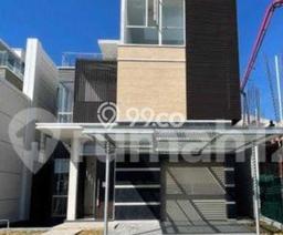 Rumah sewa siap huni 5 KT di Golf Island, Jakarta Utara Rumah sewa siap huni 5 KT di Golf Island, Jakarta Utara