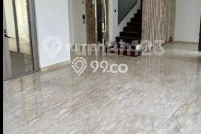 Rumah sewa siap huni 5 KT di Golf Island, Jakarta Utara Rumah sewa siap huni 5 KT di Golf Island, Jakarta Utara