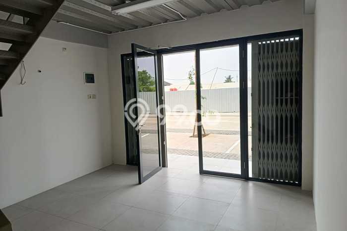 Unit Gudang Disewa Lokasi Tangerang, Tangerang Spesifikasi Luas Bangunan 420m2 Unit Gudang Disewa Lokasi Tangerang, Tangerang Spesifikasi Luas Bangunan 420m2