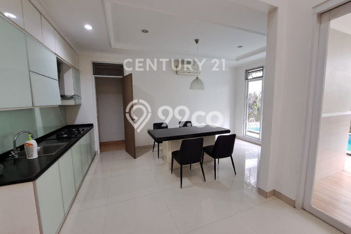 Rumah sewa siap pakai 4 KT di Lippo Karawaci, Tangerang Rumah sewa siap pakai 4 KT di Lippo Karawaci, Tangerang
