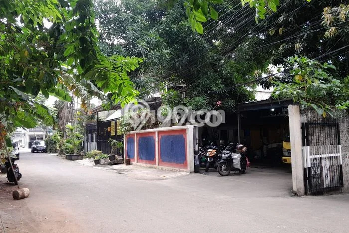 Jarang Ada! Tanah di Tebet Punya Luas 425m2 SHM Jarang Ada! Tanah di Tebet Punya Luas 425m2 SHM