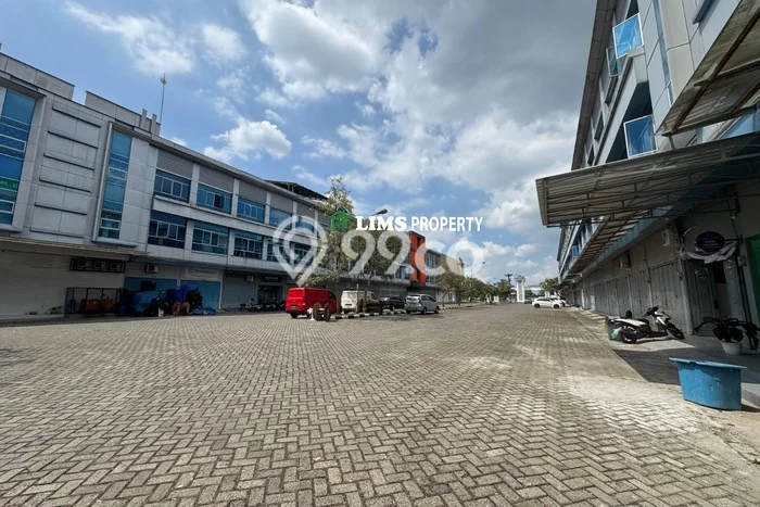 Unit Ruko Paling Strategis di Medan Polonia Medan dengan LB 128m2 Unit Ruko Paling Strategis di Medan Polonia Medan dengan LB 128m2