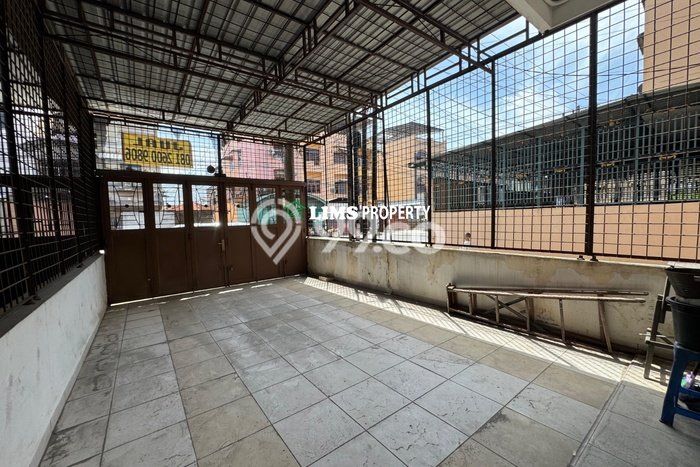 Ruko Dijual Lokasi Emas di Medan Perjuangan Luas 70m2 Ruko Dijual Lokasi Emas di Medan Perjuangan Luas 70m2