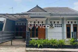 Jual Rumah Strategis Bagus Punya 4 KT di Lengkong Bandung SHM Jual Rumah Strategis Bagus Punya 4 KT di Lengkong Bandung SHM