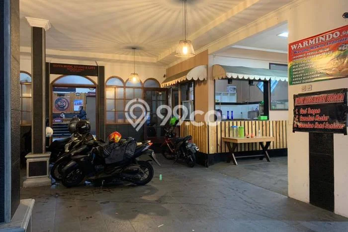 Ready to Use! Luxury House LT 250m2 Desain Modern di Sukaluyu Ready to Use! Luxury House LT 250m2 Desain Modern di Sukaluyu