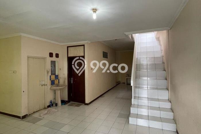 Hot Offer Hunian Mewah Ideal dan Luas di Kembangan, Jakarta Barat Hot Offer Hunian Mewah Ideal dan Luas di Kembangan, Jakarta Barat