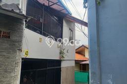 Rumah Modern 3 KT di Kemanggisan Jakarta Barat Unfurnished Rumah Modern 3 KT di Kemanggisan Jakarta Barat Unfurnished