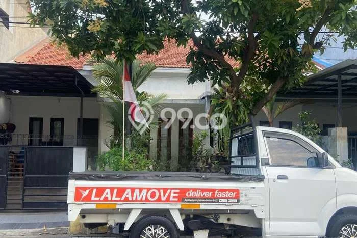 Siap Huni Rumah Mewah 6 Kamar di Rungkut Dekat ke Mana Pun Siap Huni Rumah Mewah 6 Kamar di Rungkut Dekat ke Mana Pun