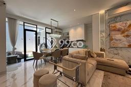 Dijual Rumah Luas Elegan Dengan View Eksklusif di Pakuwon City, Surabaya Dijual Rumah Luas Elegan Dengan View Eksklusif di Pakuwon City, Surabaya