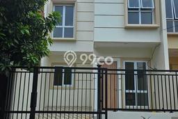 For Sale Hunian Rumah Terawat 3 KT di Gading Serpong, Tangerang For Sale Hunian Rumah Terawat 3 KT di Gading Serpong, Tangerang