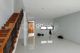 Jual Rumah Eksklusif 3 KT di Taman Holis Indah, Bandung Jual Rumah Eksklusif 3 KT di Taman Holis Indah, Bandung