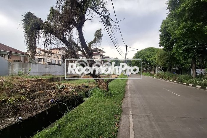 Tanah Dijual di Jakarta Timur Seluas 357m2 Strategis Tanah Dijual di Jakarta Timur Seluas 357m2 Strategis