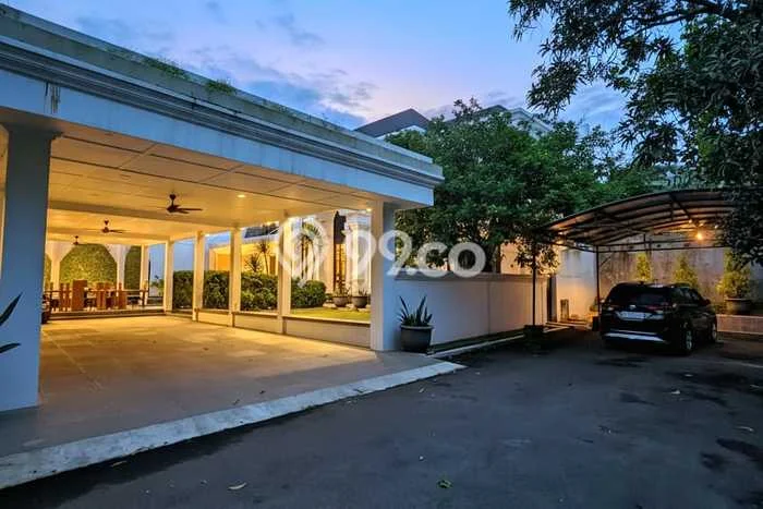 Jual Rumah Mewah Megah Dengan View Cantik di Jatiwarna, Bekasi Jual Rumah Mewah Megah Dengan View Cantik di Jatiwarna, Bekasi