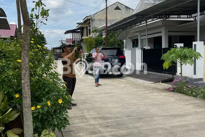 Rumah Sederhana Dijual Lokasi Sungai Kunjang 2 Kamar dengan Luas Tanah 200m2 Rumah Sederhana Dijual Lokasi Sungai Kunjang 2 Kamar dengan Luas Tanah 200m2