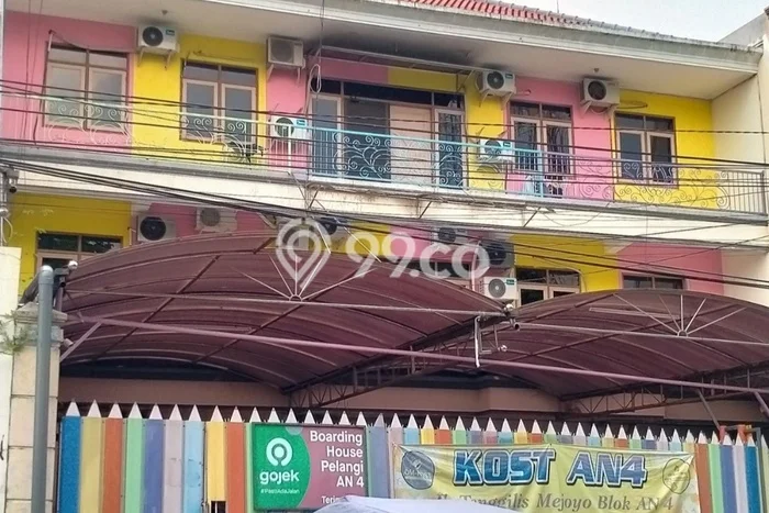 Dijual Kost di Kawasan Tenggilis Mejoyo, Surabaya, Spesifikasi 66 KT, 19 KM, 1450m2 Dijual Kost di Kawasan Tenggilis Mejoyo, Surabaya, Spesifikasi 66 KT, 19 KM, 1450m2