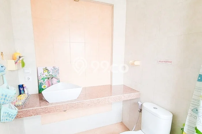 Rumah Minimalis 5 KT di Babatan Surabaya Semi Furnished Rumah Minimalis 5 KT di Babatan Surabaya Semi Furnished