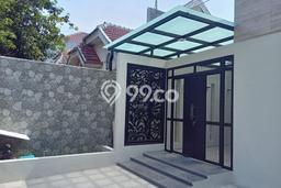 Rumah Strategis Minimalis Lb 300m2 di Sidoarjo, Sidoarjo Rumah Strategis Minimalis Lb 300m2 di Sidoarjo, Sidoarjo