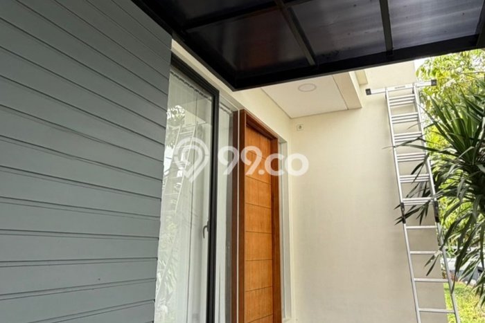 Dijual Rumah Modern 2 KT di Pakuwon, Surabaya Dijual Rumah Modern 2 KT di Pakuwon, Surabaya