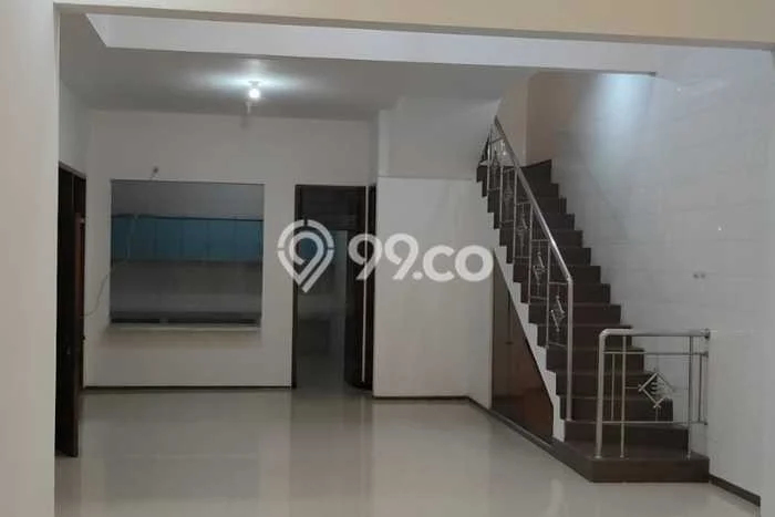 Jarang Ada! Rumah Kontrakan 6 Kamar Nyaman Siap Huni Surabaya Kota Jarang Ada! Rumah Kontrakan 6 Kamar Nyaman Siap Huni Surabaya Kota